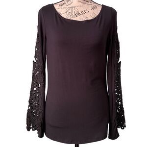Boston Proper Long Floral Lace Sleeve Crewneck Blouse in Size Small